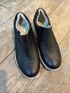 Align nursemates Luna shoes Women’s size 8.5